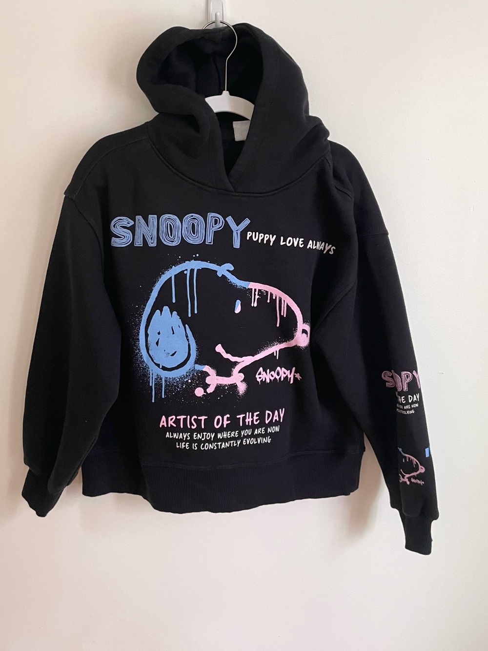 Snoopy Zara Like New Hoodie Sweatshirt, Graffiti Artist Style, Arm Graphics